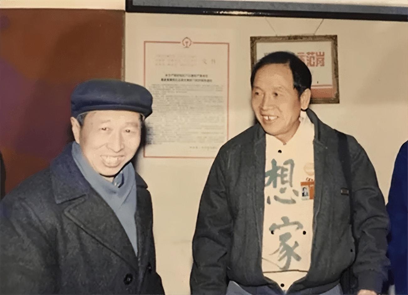 臺灣老兵回鄉探親，以為發妻改嫁暈倒在家門口，村民：你還有兒子-圖4