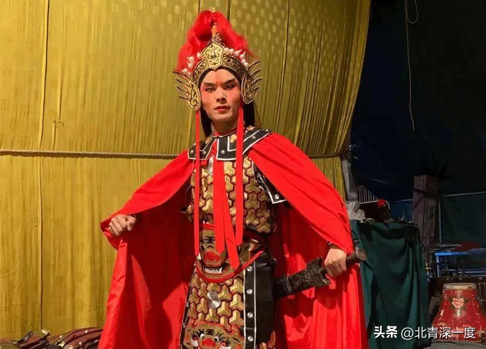 “摔不倒”的大武生：差一點進廠打工，用直播延續舞臺夢-圖3